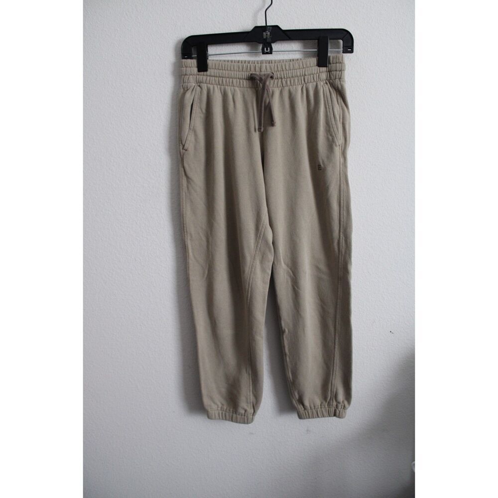 Everlane green tan size small organic cotton jogger pants embroidered E
